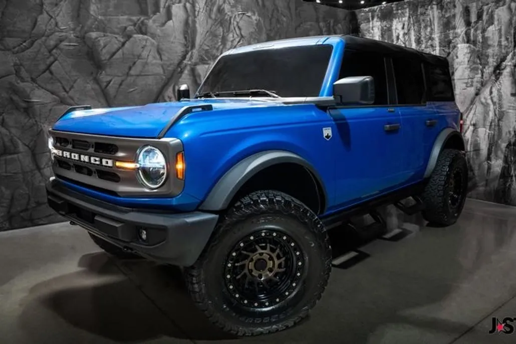 2023 Ford Bronco Big Bend photo 1