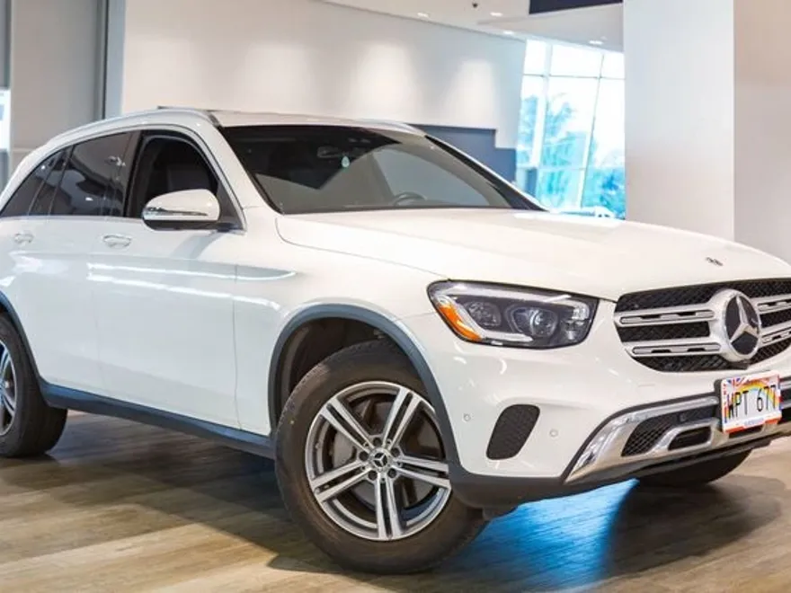 2022 Mercedes Benz GLC 300 photo 1