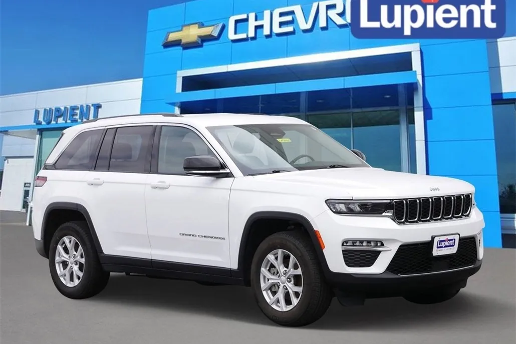 2023 Jeep Grand Cherokee Limited photo 1