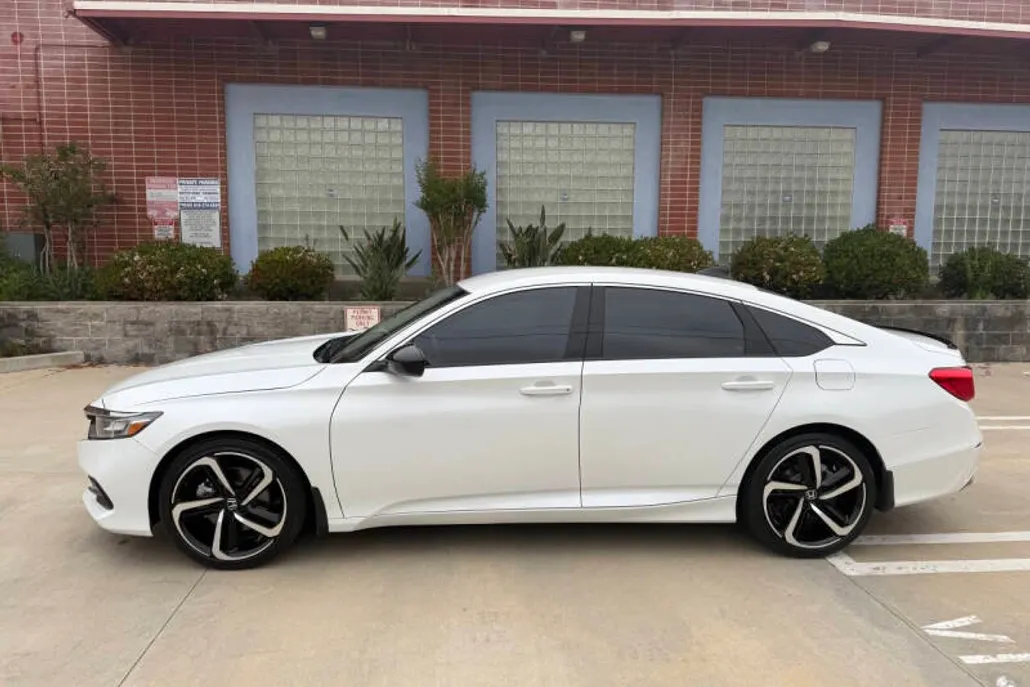 2022 Honda Accord Sport photo 1