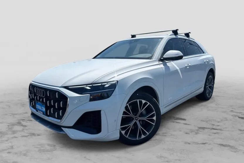 2024 Audi Q8 55 Premium Plus photo 1