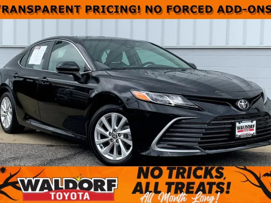 2024 Toyota Camry LE photo 1
