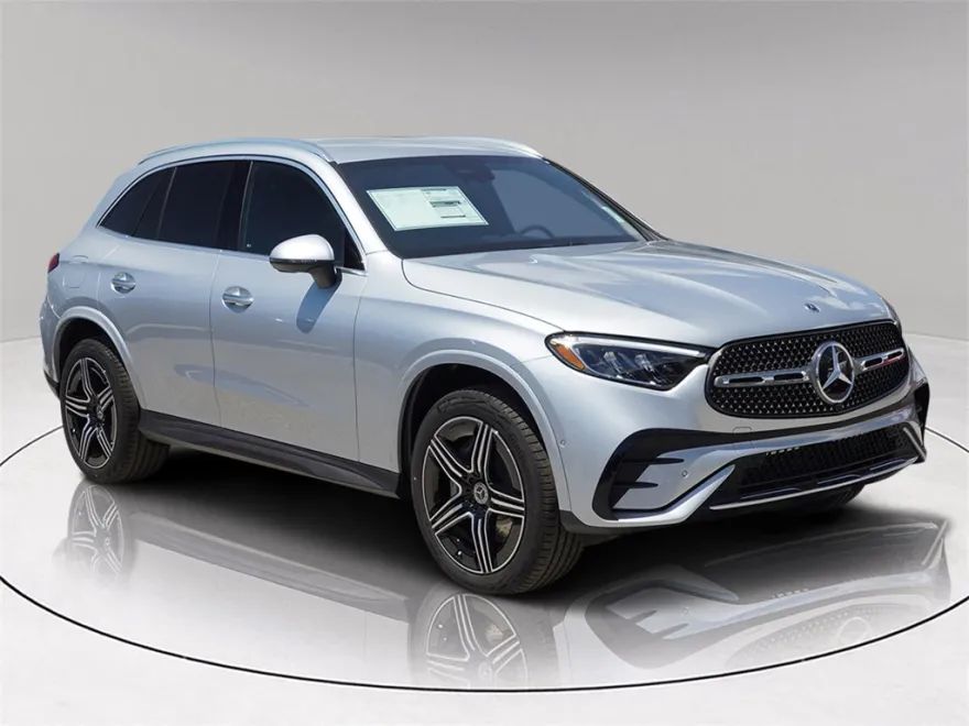 2025 Mercedes Benz GLC 300 4MATIC photo 1