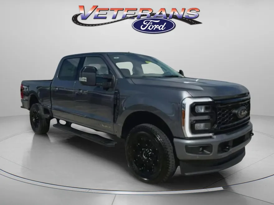 2025 Ford F-250 Lariat photo 1