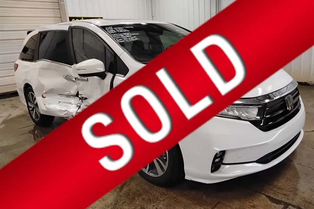 2022 Honda Odyssey Touring photo 1