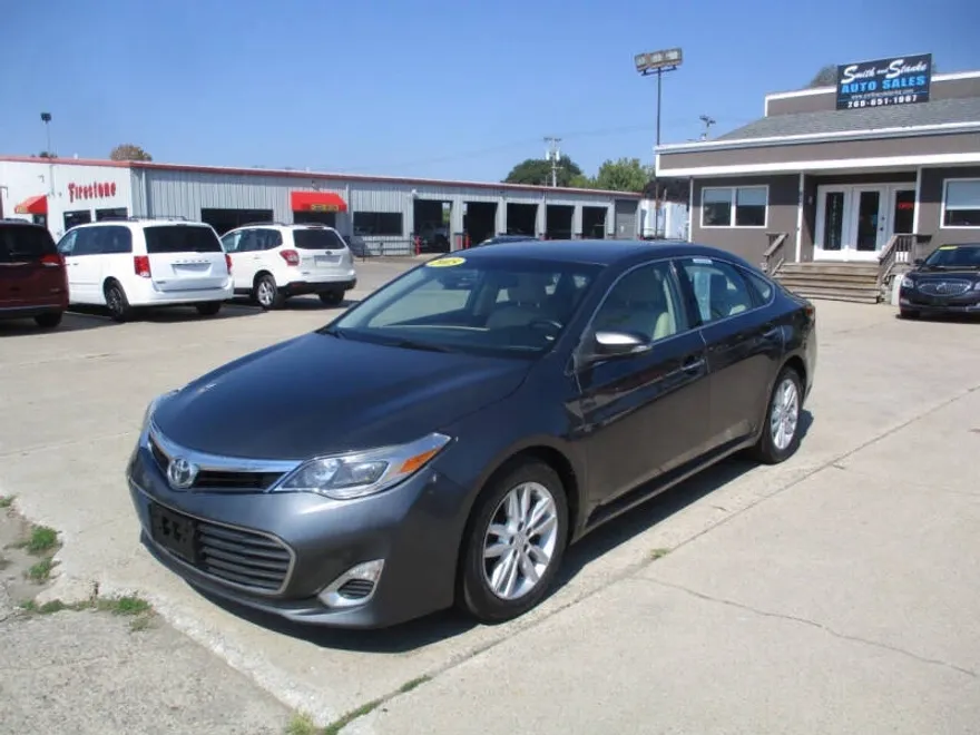 2015 Toyota Avalon XLE photo 1