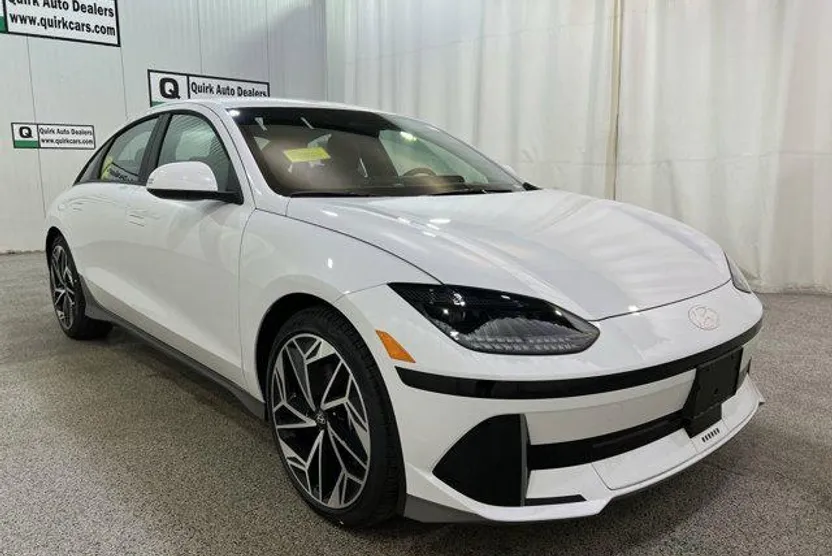 2025 Hyundai Ioniq 6 SEL photo 1