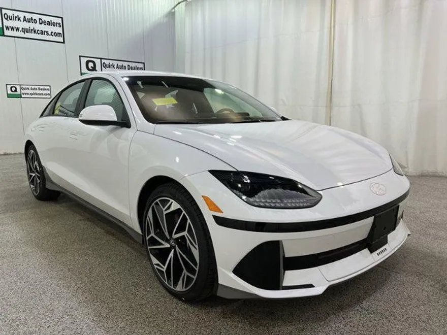 2025 Hyundai Ioniq 6 SEL photo 1