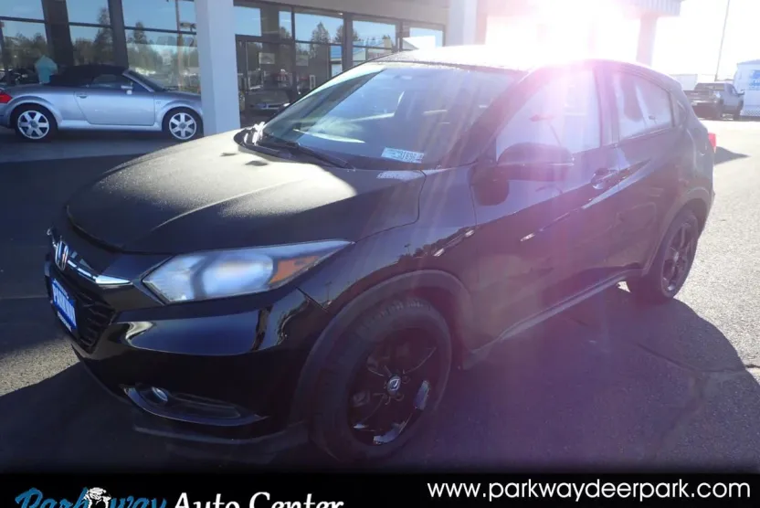 2017 Honda HR-V EX photo 1