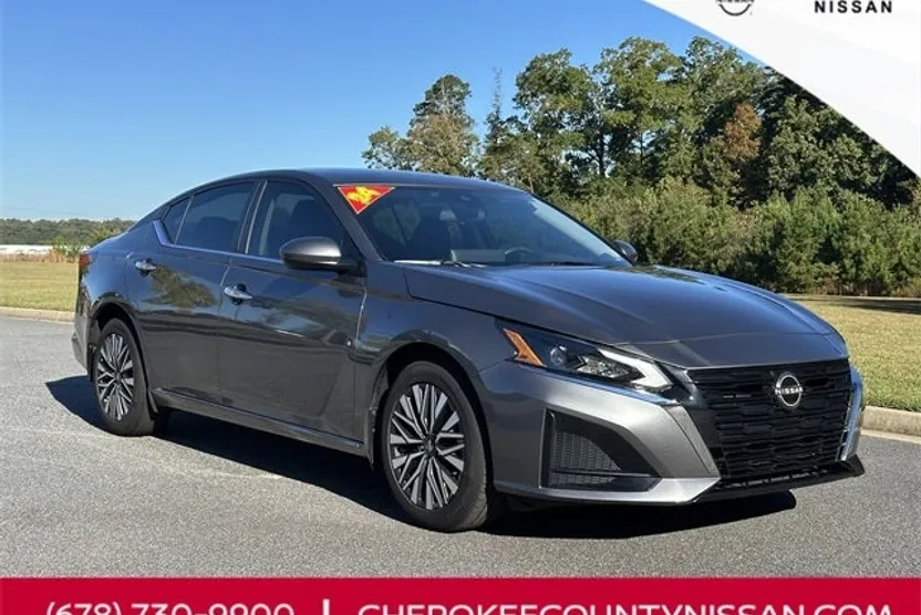 2024 Nissan Altima 2.5 SV photo 1