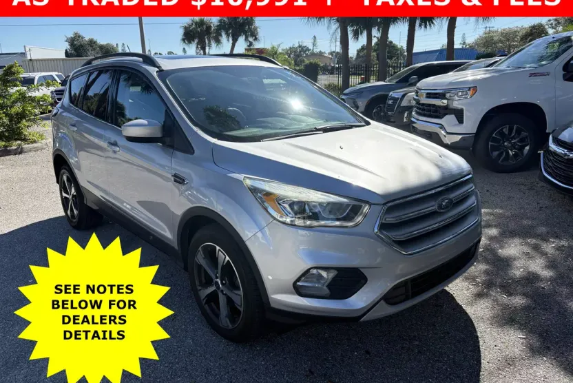 2018 Ford Escape SEL photo 1