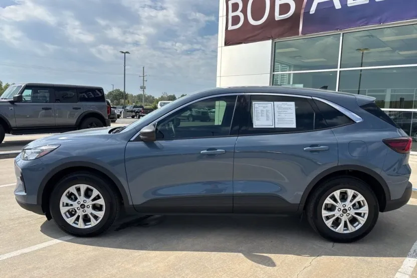 2024 Ford Escape Active photo 1