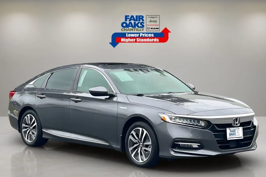 2020 Honda Accord Hybrid Touring photo 1
