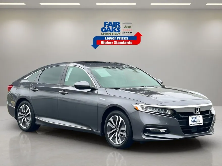 2020 Honda Accord Hybrid Touring photo 1