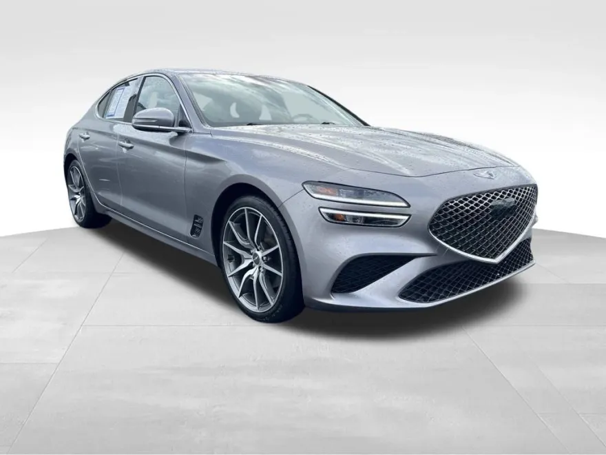 2023 Genesis G70 2.0T photo 1