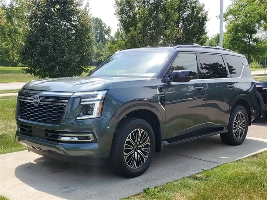 2025 Nissan Armada Platinum photo 1