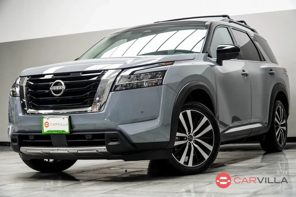 2023 Nissan Pathfinder Platinum photo 1