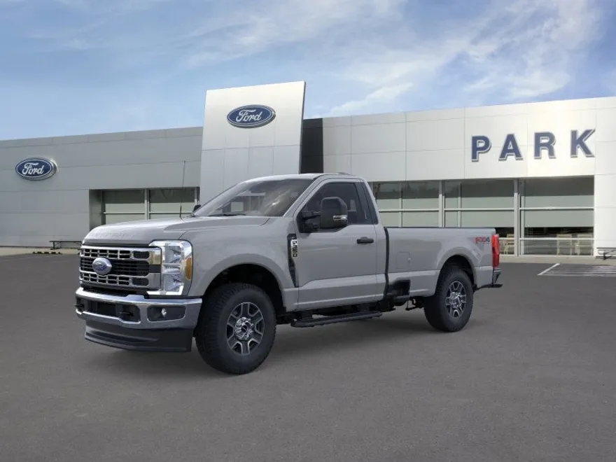 2025 Ford F-350 XLT photo 1