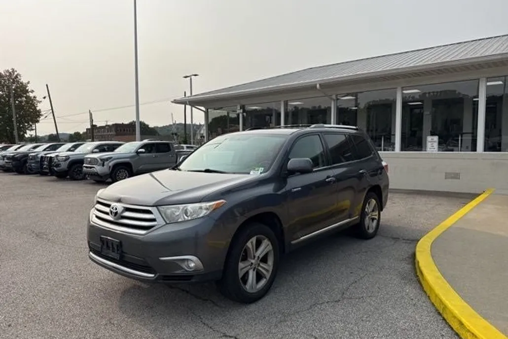 2013 Toyota Highlander Limited photo 1