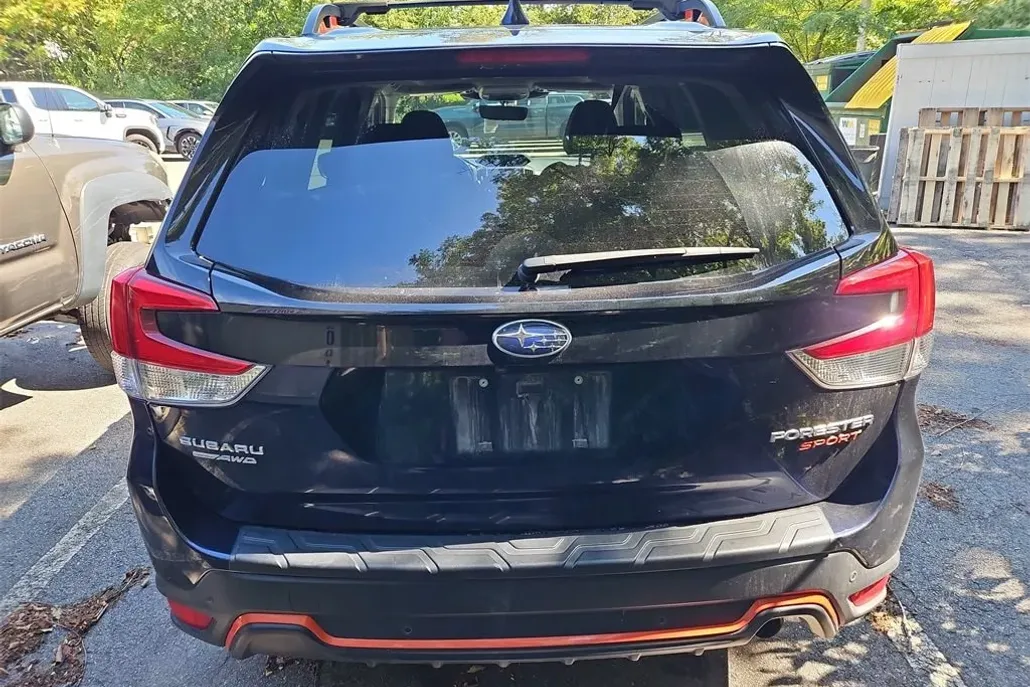 2022 Subaru Forester Sport photo 1
