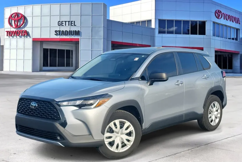 2023 Toyota Corolla Cross L photo 1