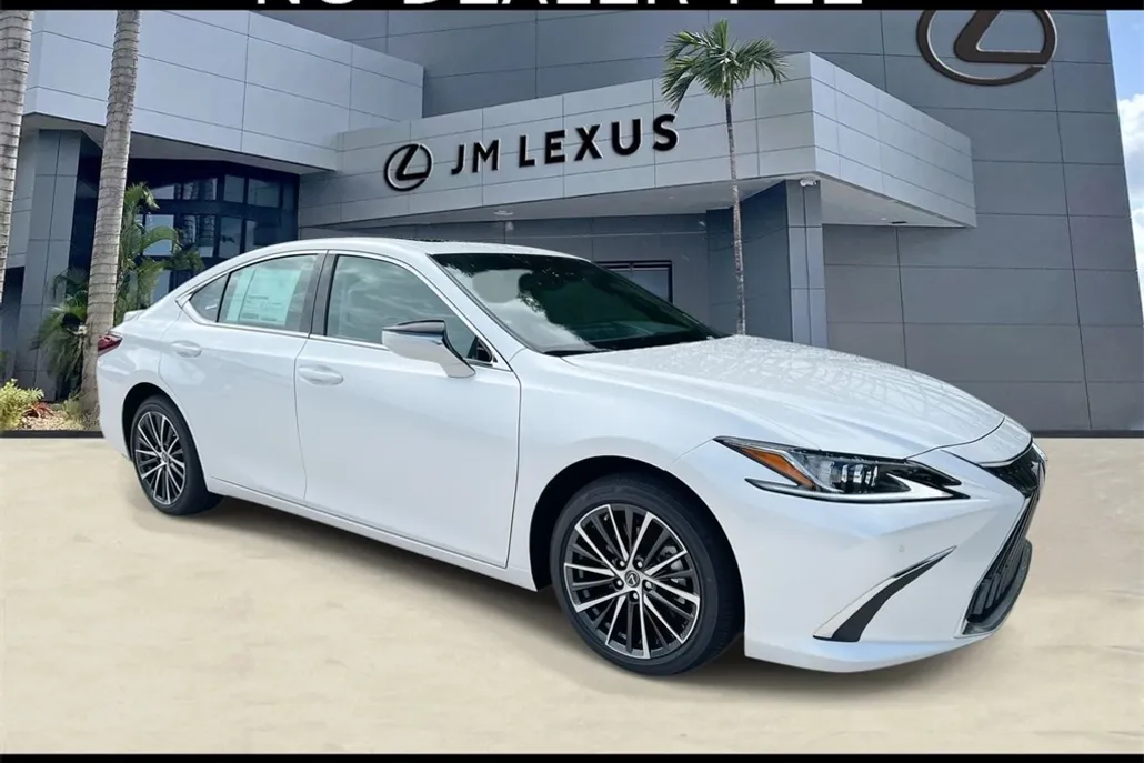 2025 Lexus ES 300h photo 1