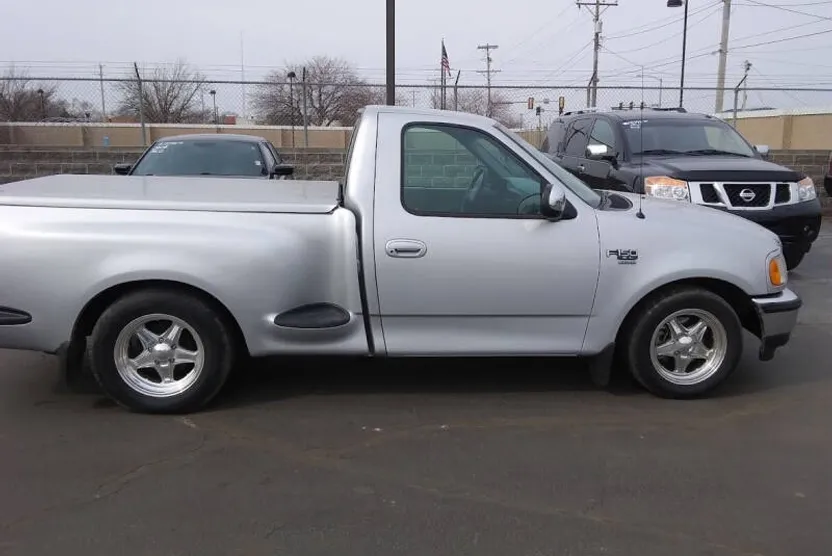 1998 Ford F-150 XL photo 1