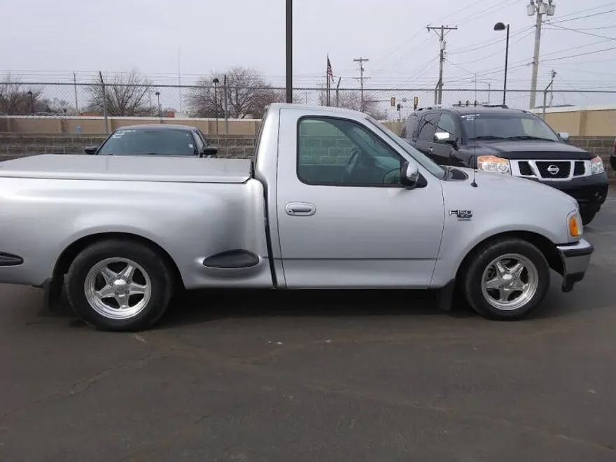1998 Ford F-150 XL photo 1