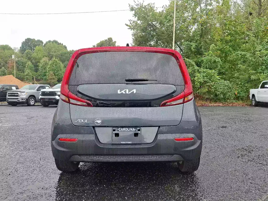 2022 Kia Soul LX photo 1