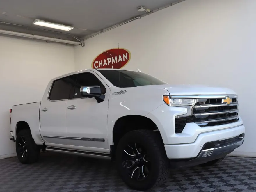 2023 Chevrolet Silverado 1500 High Country photo 1