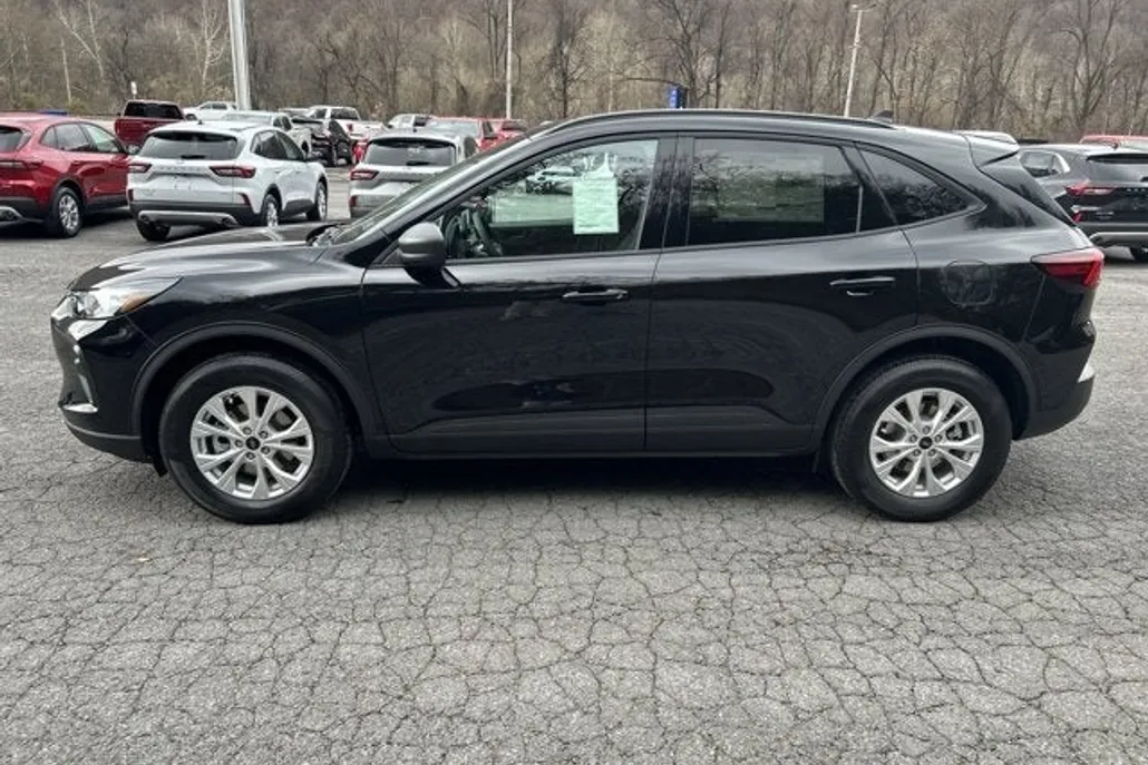 2025 Ford Escape Active photo 1