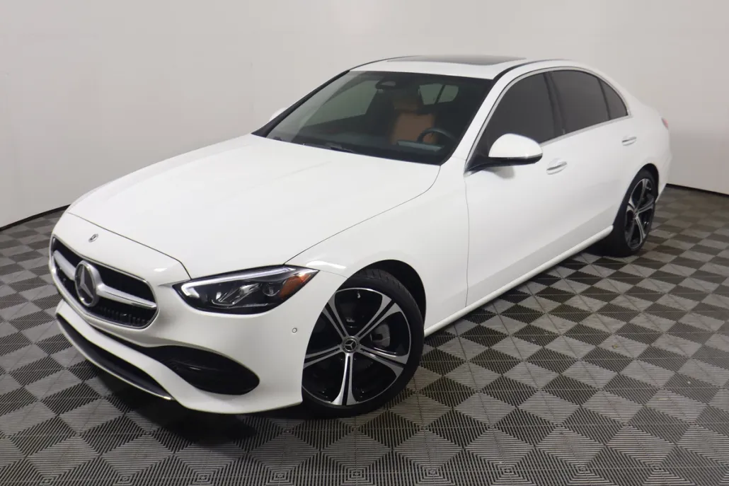 2024 Mercedes Benz C 300 photo 1