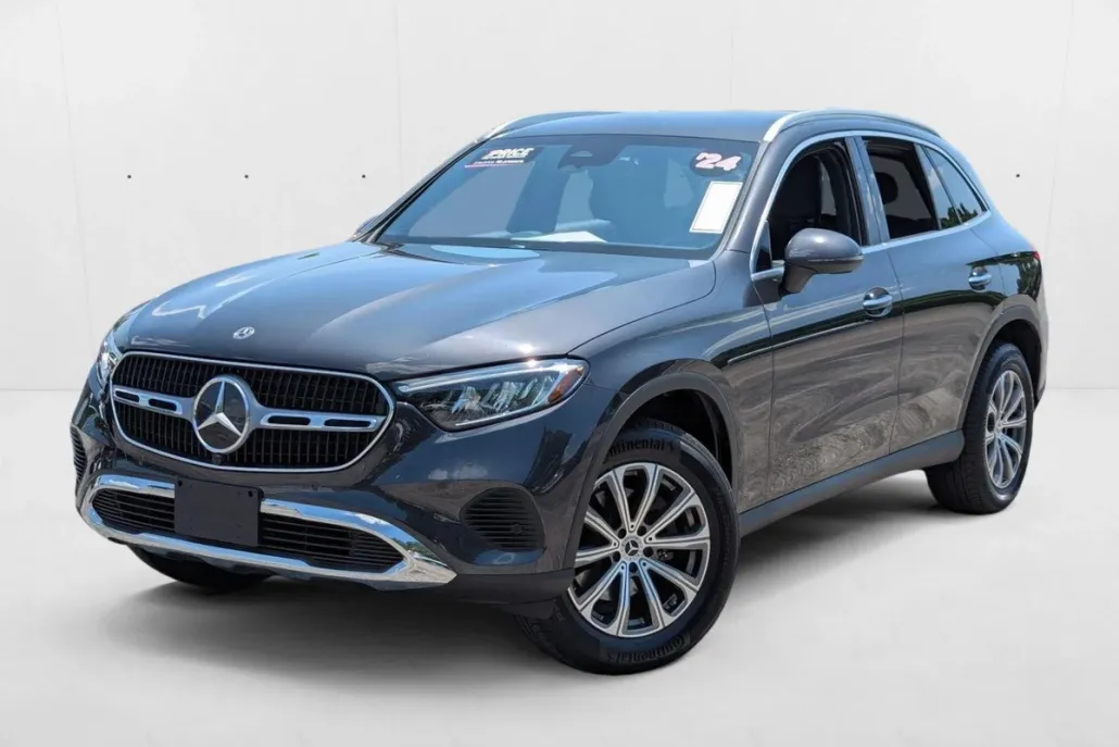 2024 Mercedes Benz GLC 4MATIC photo 1