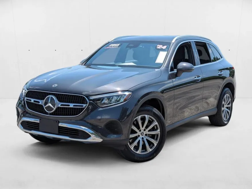 2024 Mercedes Benz GLC 4MATIC photo 1