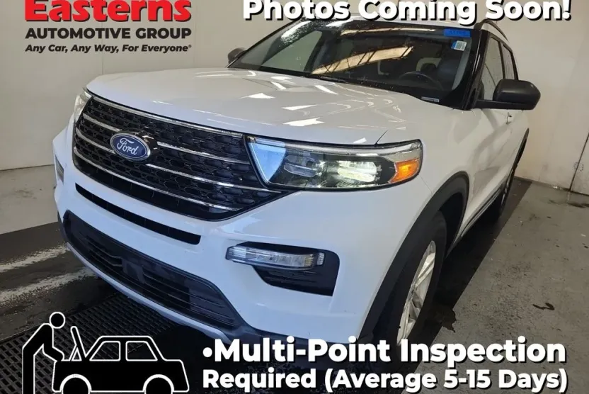 2023 Ford Explorer XLT photo 1