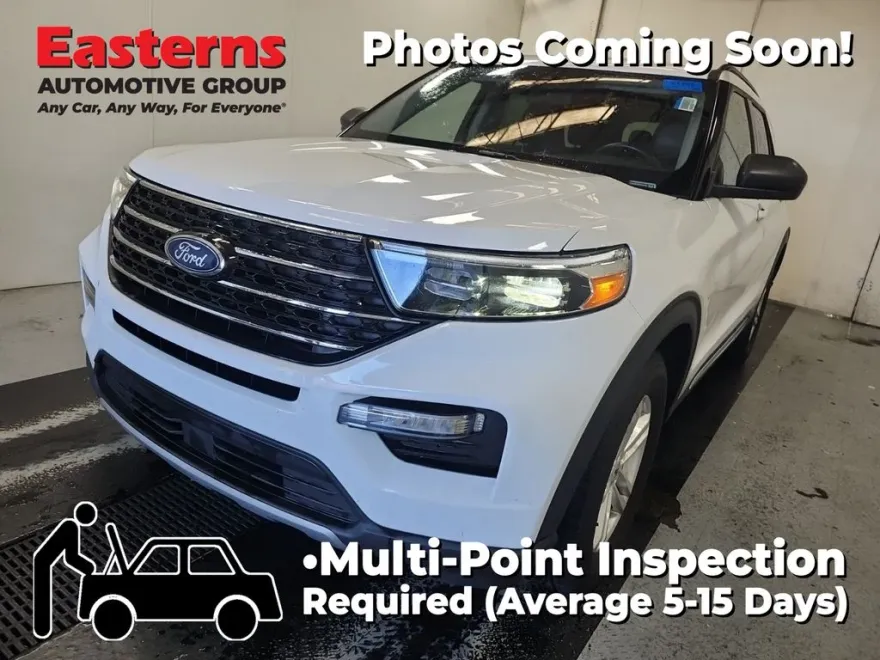 2023 Ford Explorer XLT photo 1