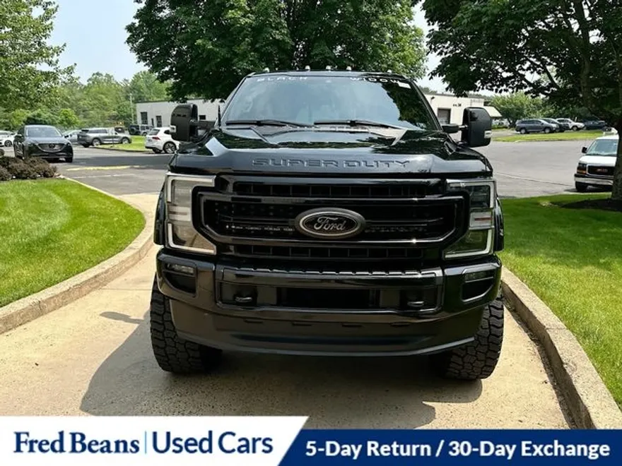 2022 Ford F-250 Lariat photo 1