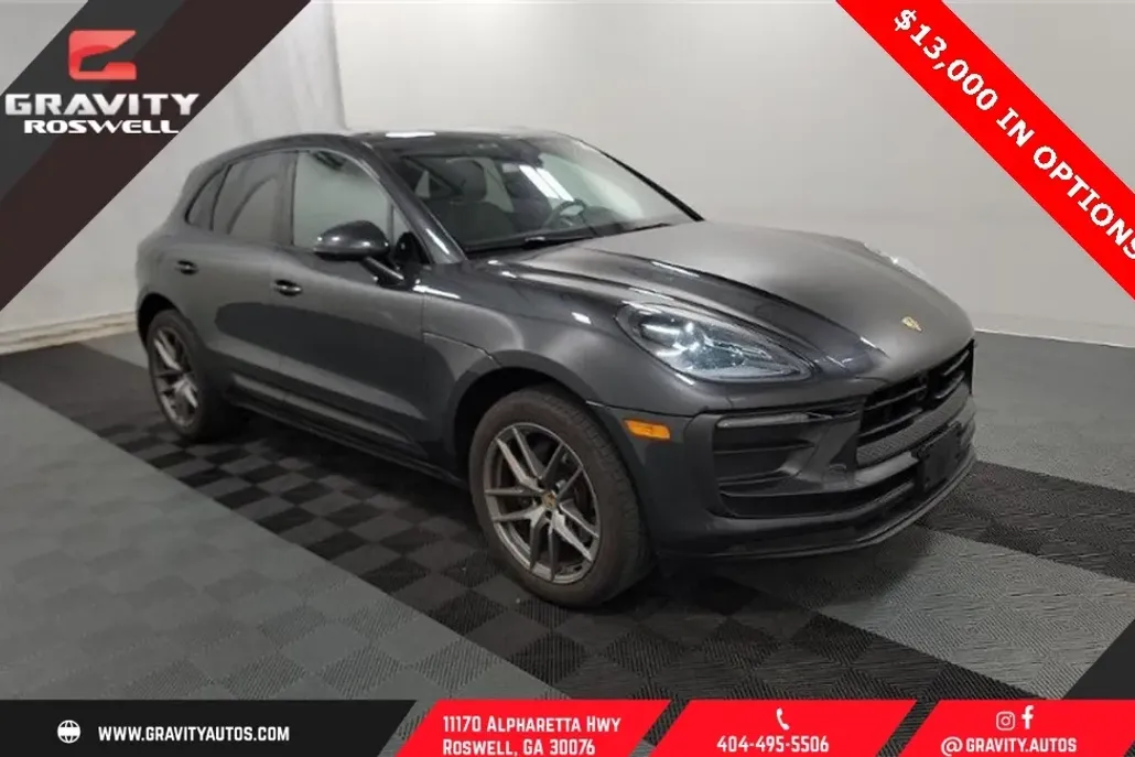 2023 Porsche Macan Base photo 1