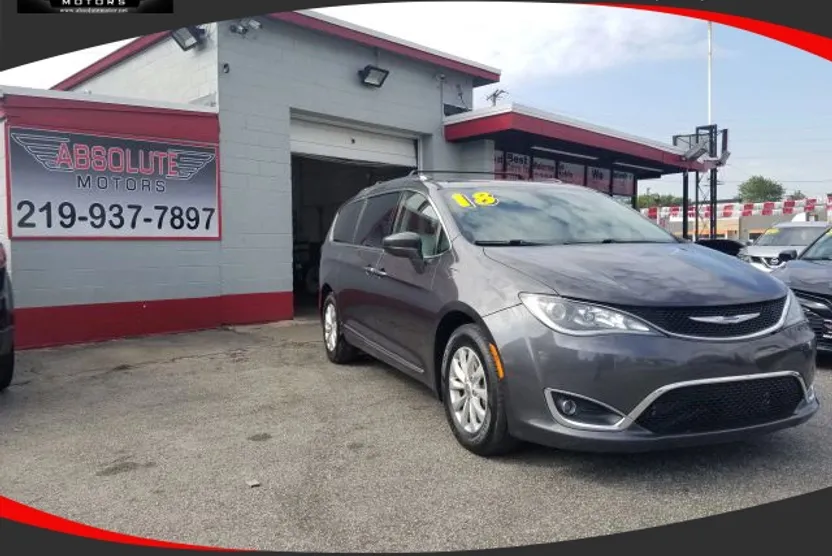 2018 Chrysler Pacifica Touring Plus photo 1