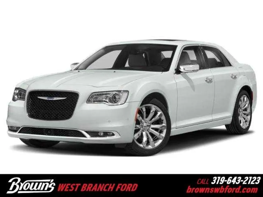 2018 Chrysler 300 Touring photo 1