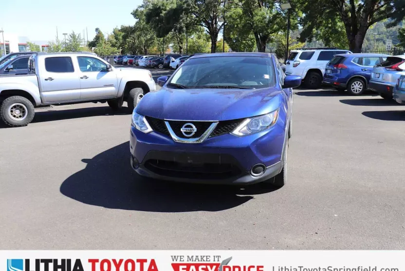 2018 Nissan Rogue Sport S photo 1
