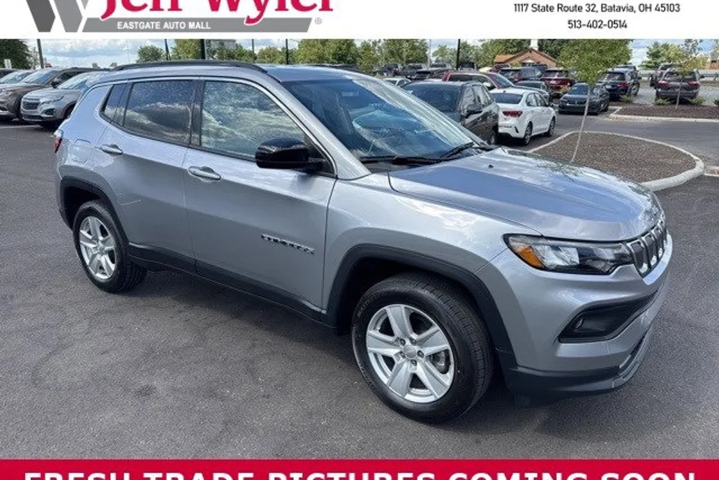 2022 Jeep Compass Latitude photo 1