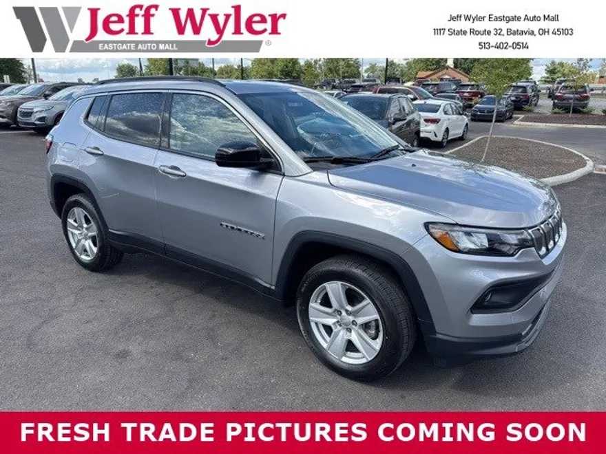 2022 Jeep Compass Latitude photo 1
