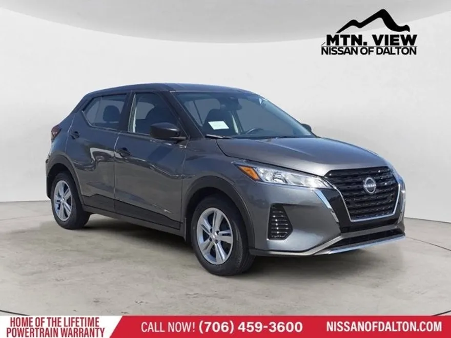 2025 Nissan Kicks Play S photo 1