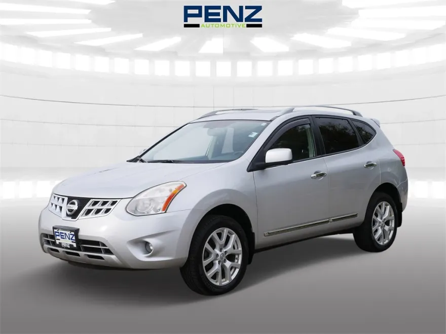 2013 Nissan Rogue SL photo 1