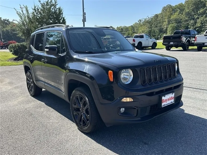 2016 Jeep Renegade Latitude photo 1