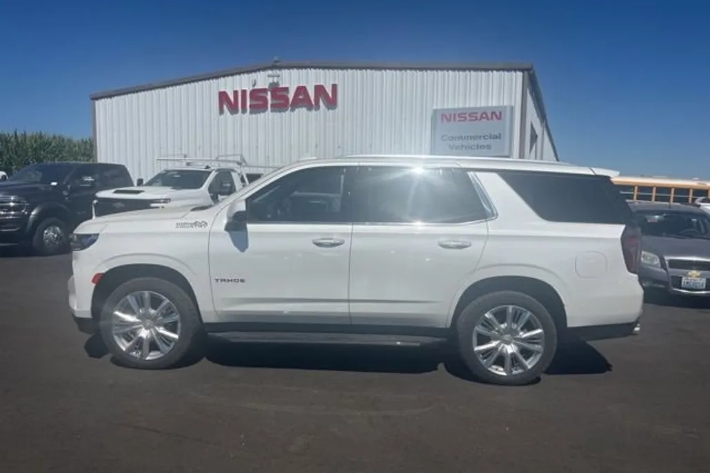 2022 Chevrolet Tahoe High Country photo 1