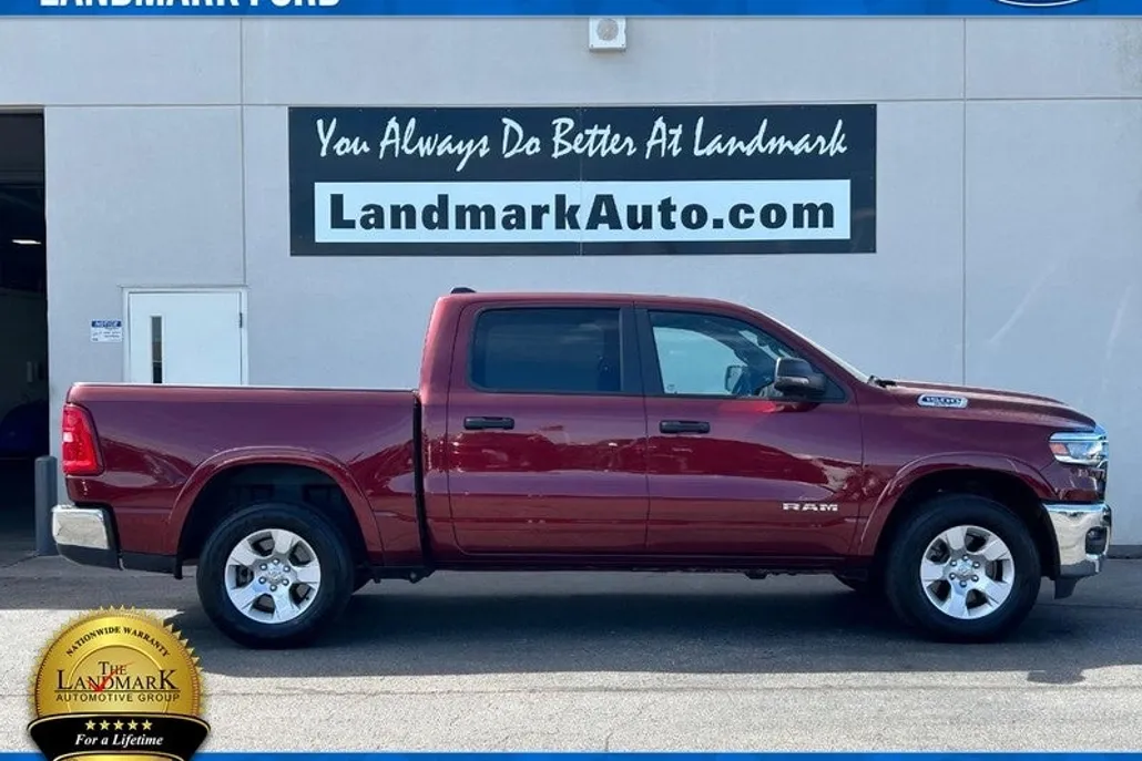 2025 Ram 1500 Big Horn photo 1