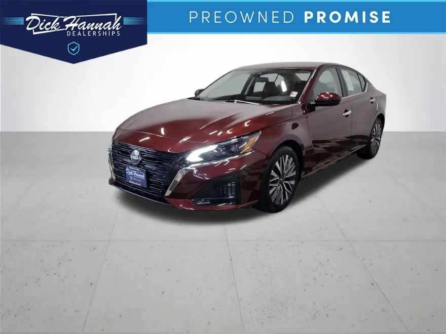 2023 Nissan Altima 2.5 SV photo 1