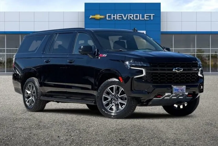 2024 Chevrolet Suburban Z71 photo 1